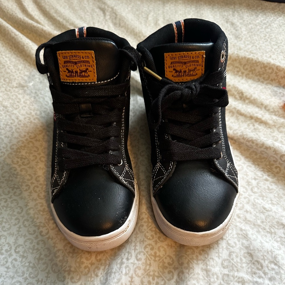 Levi boots